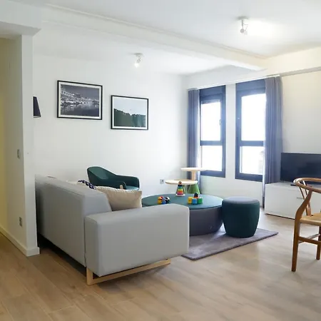 Viviendas Catedral * Овьедо