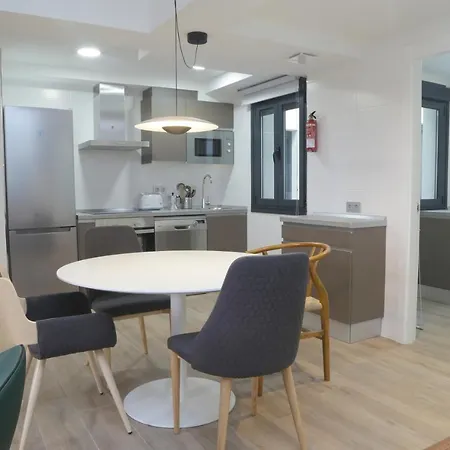 Viviendas Catedral * Овьедо